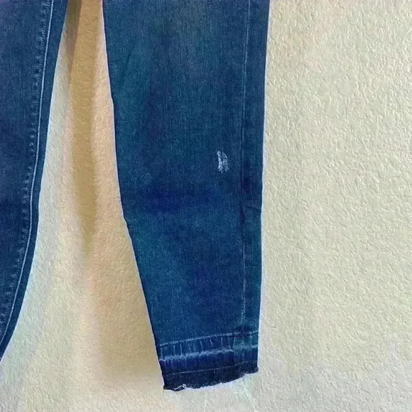 Spanx pull-on High Rise Raw Hem light distressed Blue Jean Leggings Women Size M - Picture 9 of 9